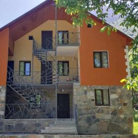 Guest House Gulba，位于梅斯蒂亚的酒店