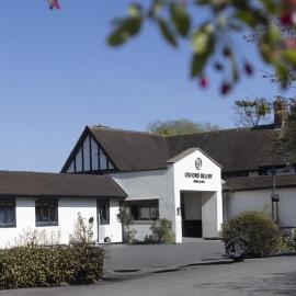 Oxford Belfry Hotel & Spa，位于泰姆的酒店