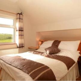 Donegal 3Beds Cottage - PetsOK Family FreeParking，位于阿达拉的酒店