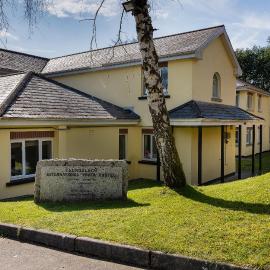 Glendalough International Youth Hostel，位于拉腊的酒店