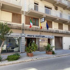Mare Nostrum Petit Hôtel，位于波扎洛的酒店