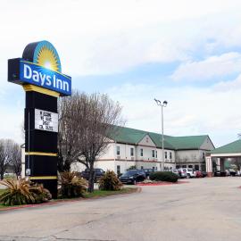 Days Inn by Wyndham Denham Springs-Baton Rouge East