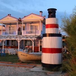 Cundavilla Hotel & Suites，位于艾瓦勒克的酒店