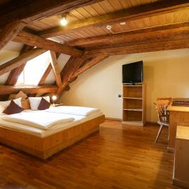 Hotel-Brauereigasthof Josef Fuchs，位于Neusäß的酒店