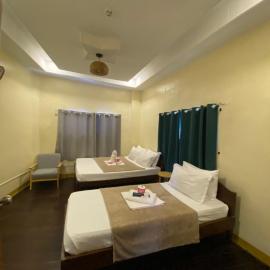 Cozy Coron Inn