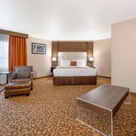 Best Western Plus Mill Creek Inn，位于塞勒姆的酒店