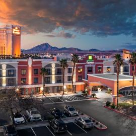 Holiday Inn Express Hotel and Suites - Henderson by IHG，位于拉斯维加斯的酒店