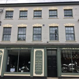 Union Road Moto Velo，位于克雷迪顿的酒店