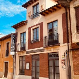 Hotel Rural El Puente,位于曼西利亚德拉斯穆拉斯的酒店