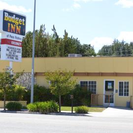 Budget Inn，位于佩索罗伯斯的酒店