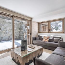 Appartement neuf proche pistes - 3 Vallées, parking inclus - FR-1-570-67，位于Praranger的酒店