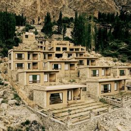 Zen By The Lake, Attabad Lake, Hunza，位于Gulmit的酒店