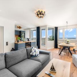 Exklusives Apartment Sunrise mit Whirlpool im 24-OG, Zugang zu Pool und Sauna，位于Bremerhaven的酒店