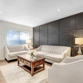 Beautiful 2 bed 1 ba condo centrally located in OC，位于普拉森的酒店