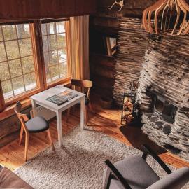 Pikkukelo Levi - Doorstep Ski Bus - Sauna - Traditional log cabin，位于列维的酒店