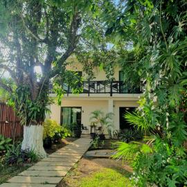 Hotel Brisas Bacalar，位于巴卡拉尔的酒店