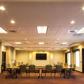 Hyatt Place Charlottesville，位于夏洛茨维尔的酒店