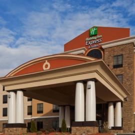 Holiday Inn Express Fulton by IHG，位于Fulton的酒店