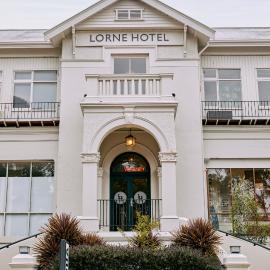 Lorne Hotel，位于洛恩的酒店