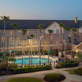Homewood Suites by Hilton Orlando-UCF Area，位于奥兰多的酒店