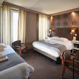 Hotel Les Negociants，位于瓦朗斯的酒店