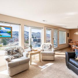 Condo in Chelan - Mountain Views，位于奇兰的酒店