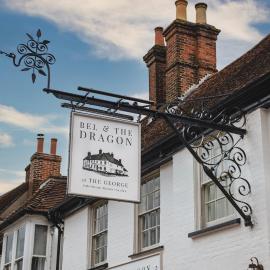Bel and The Dragon-Odiham，位于Odiham的酒店