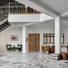 Mont Gabriel, Sainte-Adèle, a Tribute Portfolio Resort，位于圣阿黛拉的酒店