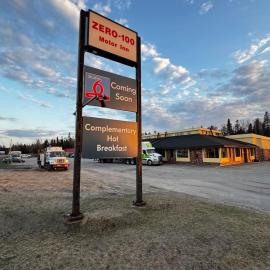 Zero - 100 Motor Inn，位于Heron Bay的酒店