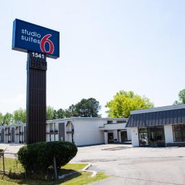 Studio 6 Suites Memphis, TN East Memphis，位于孟菲斯的酒店