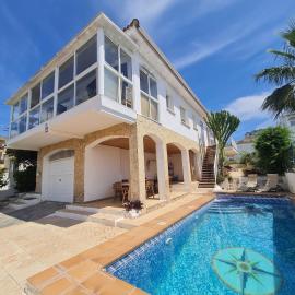 Charming Catalan Villa with Pool & Views，位于库尼特的酒店