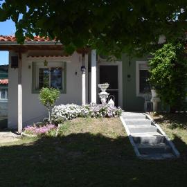 Dimitris house，位于Paralía Avdhíron的酒店