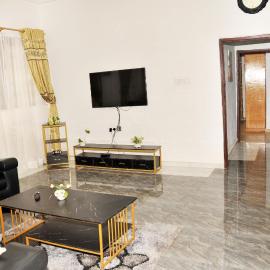 Suite Dreams Luxe - Vesgrah Home，位于库马西的酒店