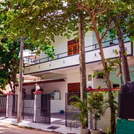 Hilton Cottage，位于亭可马里的酒店