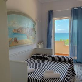LA PERLA BIANCA Apartment - Near Train Station and Best Beaches with Amazing Sunsets，位于安齐奥的酒店