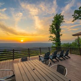 Talking Leaves Cottage on the Brow in Mentone，位于Mentone的酒店