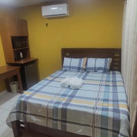 Habitación Full en Santa Cruz - B，位于圣克鲁斯的酒店