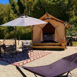 Glamping la Yurta nel verde Luxe glampingtent，位于托里诺迪桑格罗的酒店