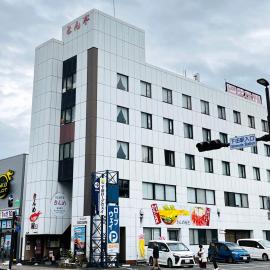 ビジネスホテルとん亭，位于下田的酒店