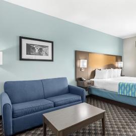Best Western Plus Waller Hotel，位于Waller的酒店