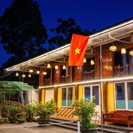 Tien Tour & Homestay，位于Bản Kin的酒店