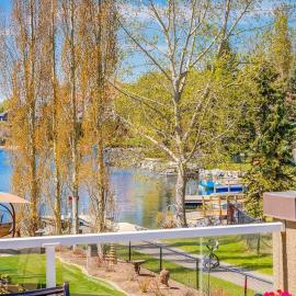 Calgary Lake House B&B，位于卡尔加里的酒店
