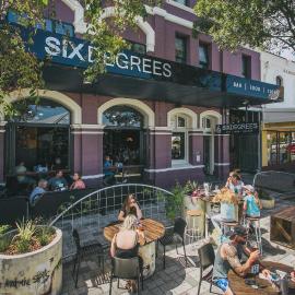 Six Degrees Boutique Hotel，位于奥尔巴尼的酒店