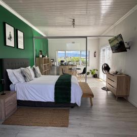 Jacana Lodge Zeekoevlei，位于Lotus River的酒店
