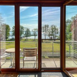 Apartment mit Seeblick - 950 m zum Hundestrand - Wiesengeflüster，位于克林克的酒店