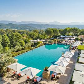 Terre Blanche Hotel Spa Golf Resort，位于图雷特的酒店