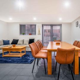 7 Bed House - Close to A46