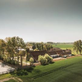 Hoeve De Hemel，位于泽伊恩克尔克的酒店
