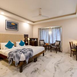 Tribe - Bespoke Hotel by FlxHo Arjun Marg DLF Phase 1 Golf Course Road,位于古尔冈的酒店