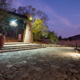 Tshukudu Bush Lodge，位于勒迪格的酒店